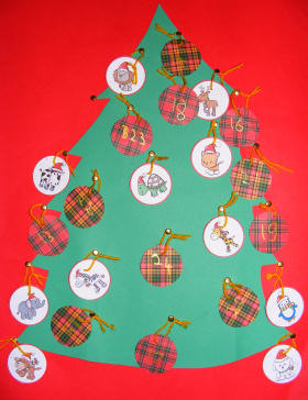 christmas_tree_bauble_advent_calendar_1